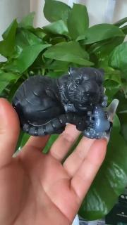 和田玉籽料,青花籽料,虎虎生威